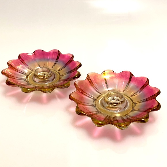 2 Midcentury American candleholders plates , cranberry pink Amberina glass. - Picture 5 of 5